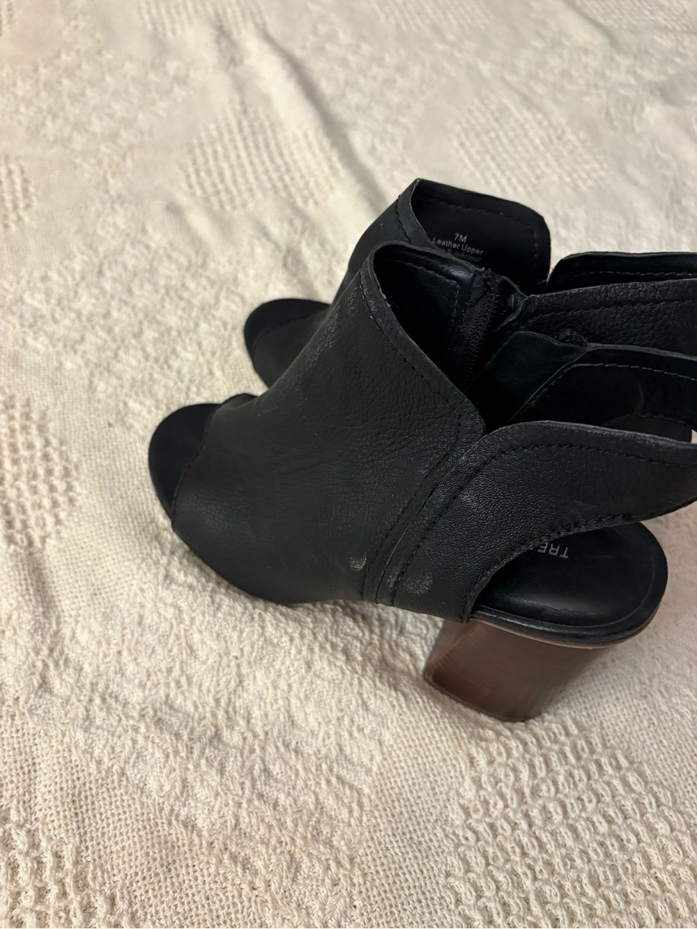 Treasure & Bond Black Peep-Toe Block Heel Sandals - Picture 3 of 12